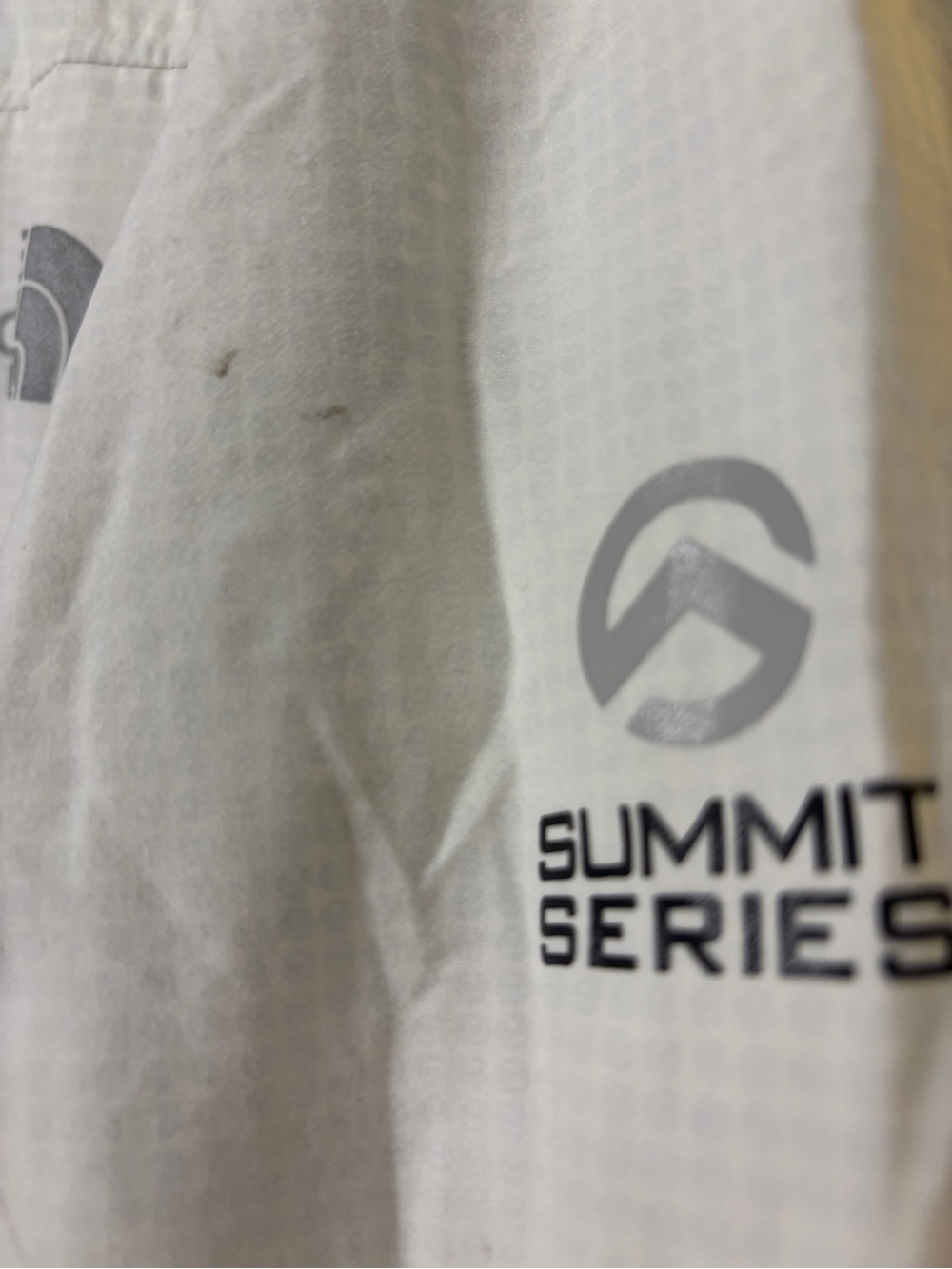 The North Face Summit Series Lightweight White Hooded Jacket - Picture 3 of 8